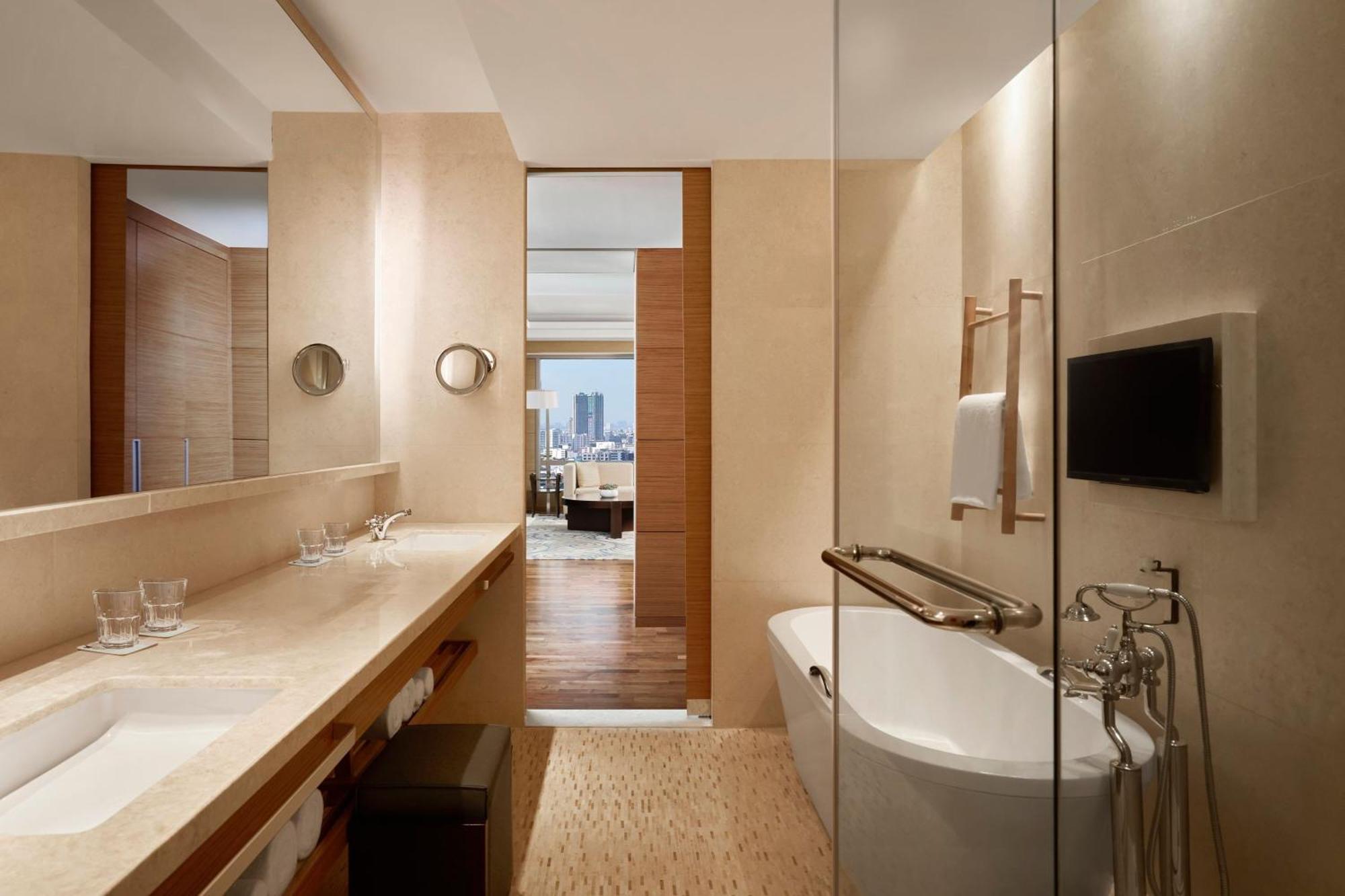 Suite Exécutive avec Accès au Salon
