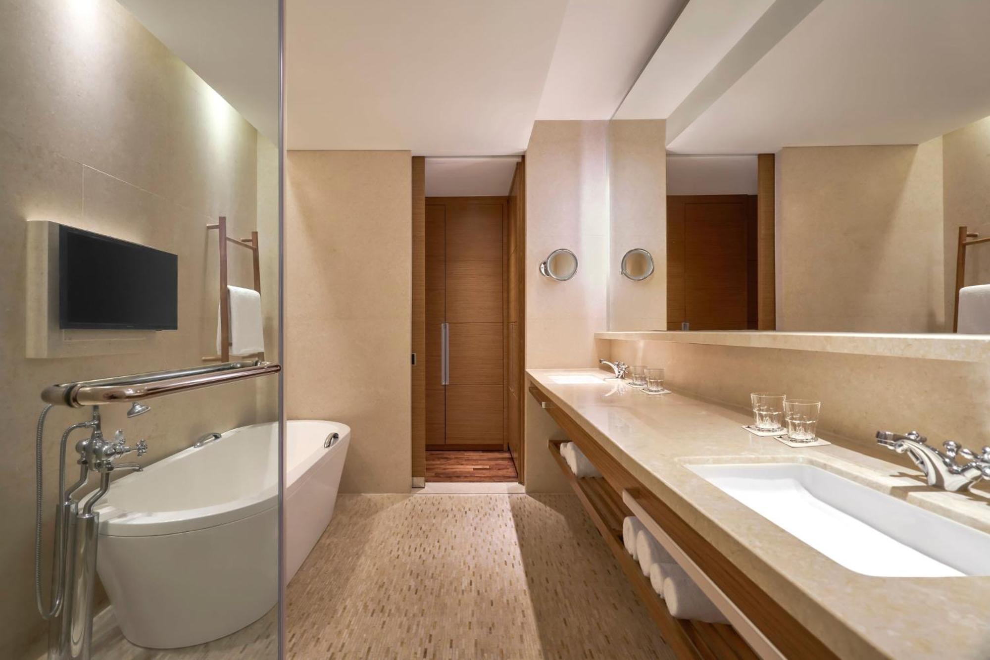 Suite Junior avec Accès au Salon