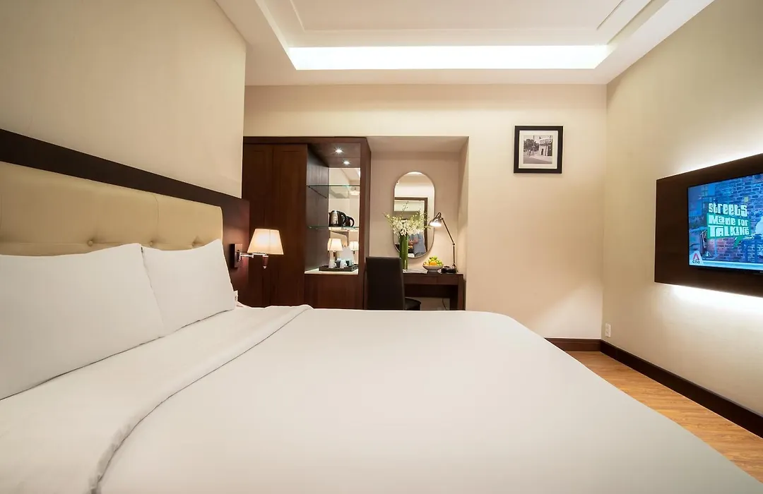 Nhat Ha L'Opera Hotel-1